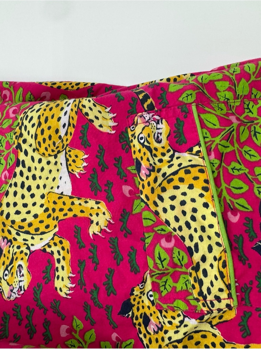 Printfresh Bright Pink Leopard Print Button-Up Top and bottom set small - Picture 3 of 5